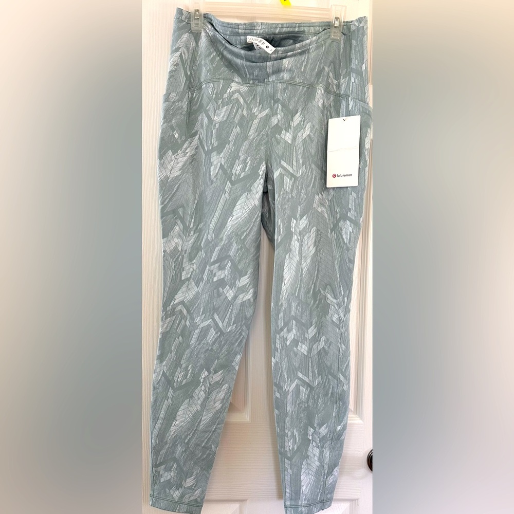 NWT Lululemon Swift Speed High-rise Tight 28" - 4 light green silver and white